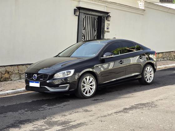 VOLVO S60 2.0 T5 KINETIC 16V TURBO GASOLINA 4P AUTOMÁTICO